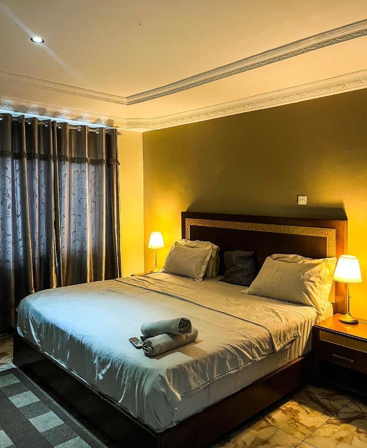 Cascade Hotel Lapaz Buitenkant foto