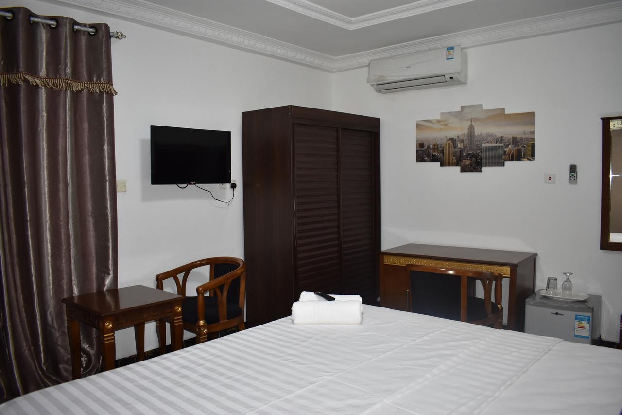 Cascade Hotel Lapaz Buitenkant foto