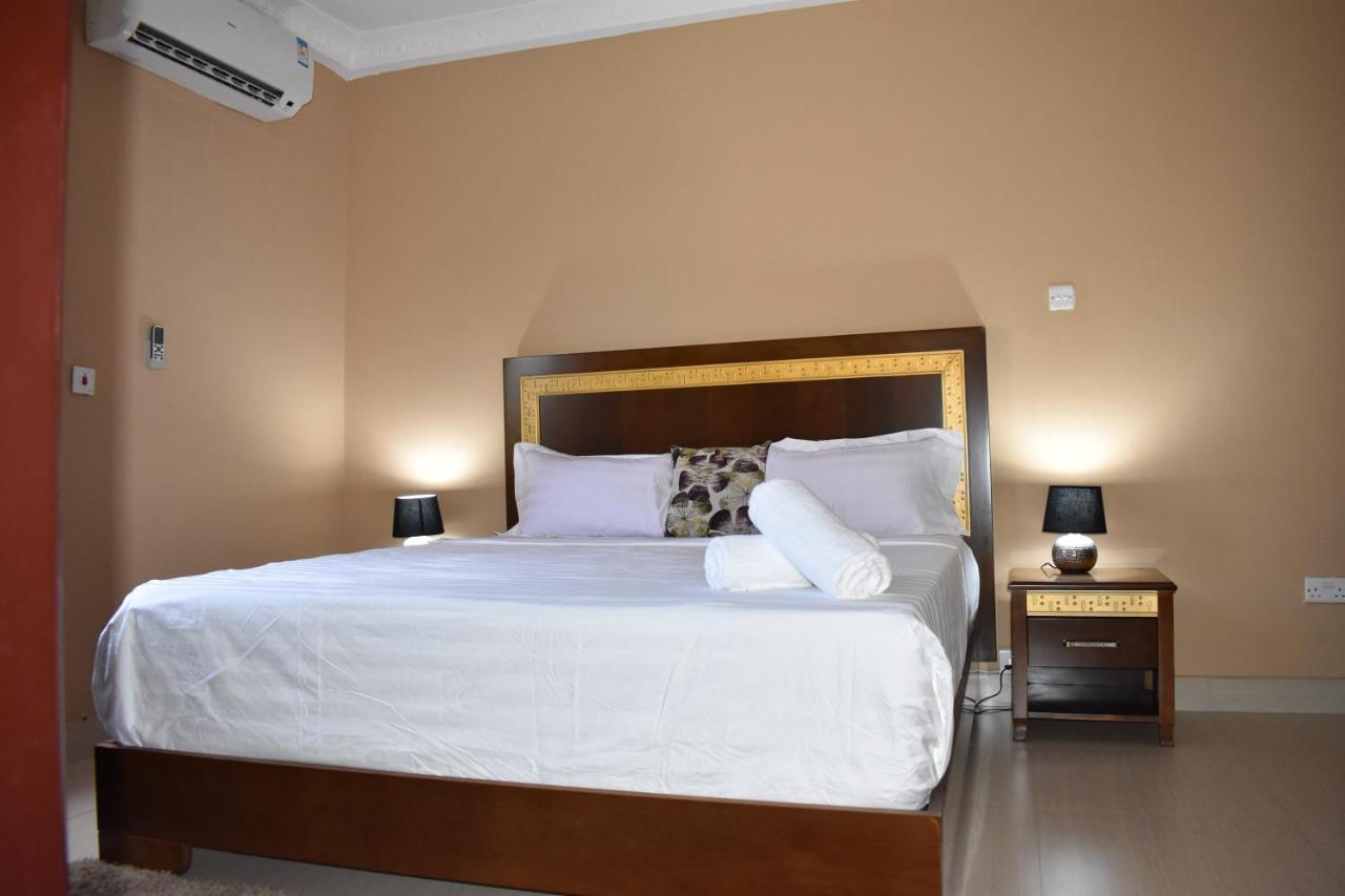 Cascade Hotel Lapaz Buitenkant foto