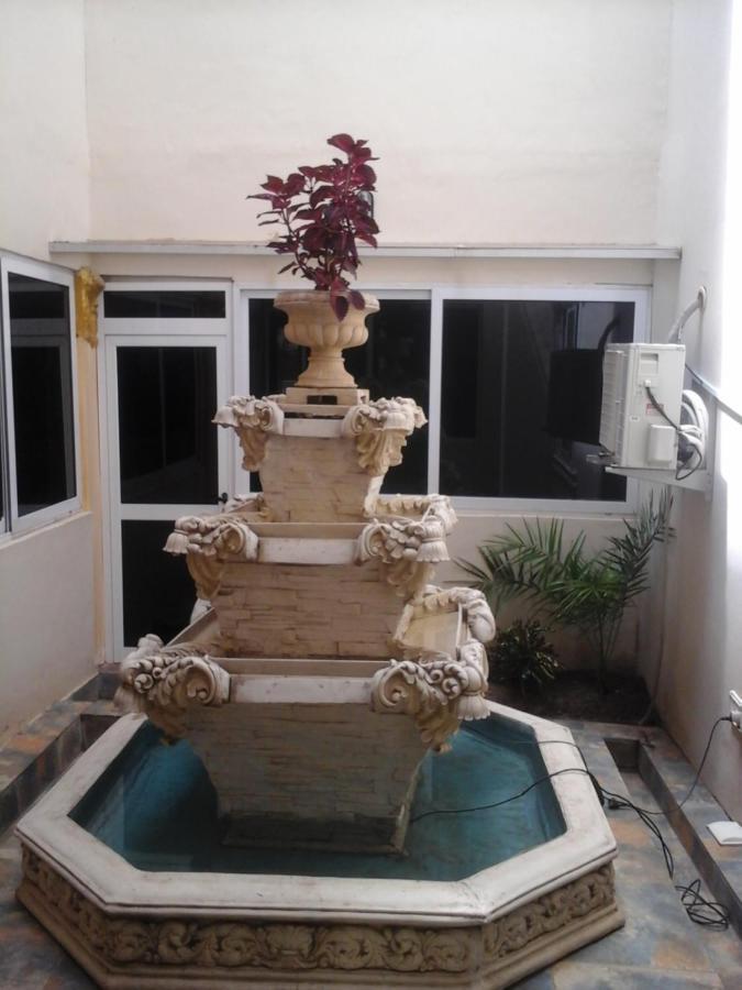 Cascade Hotel Lapaz Buitenkant foto